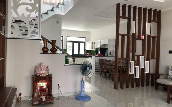Thuê biệt thự Phố Đông Quận 2 giá 20 Triệu
