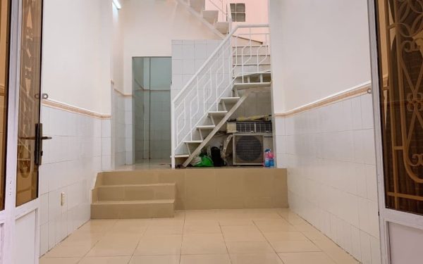 Bán nhà Hàng Xanh Bình Thạnh. DT 33m2, trệt 2 lầu, giá tốt. 0902802803