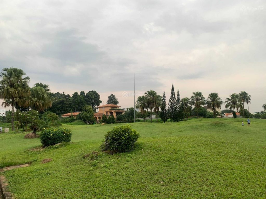 Bán biệt thự 11x33m NT cao cấp khu Thảo Nguyên Sài Gòn, gần sân Golf