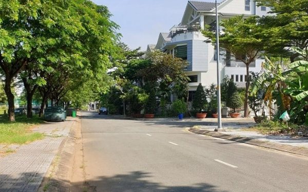 Bán gấp nền đất khu BCR, sổ hồng riêng. DT 145m2, ngang 6m